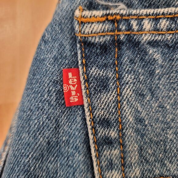Vintage 1990s Levi's 505 Womens Jeans Size 12 Med Wash Mid Rise USA Classic West - Picture 10 of 16